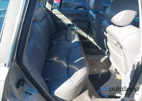 1989 Lincoln Town Car Signature z USA, uszkodzony, nr VIN 1LNBM82F3KY653998